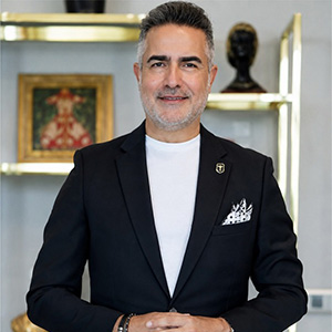 Dr. Adem Özden